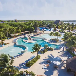 Bluebay Grand Esmeralda - El Marlyn Azul