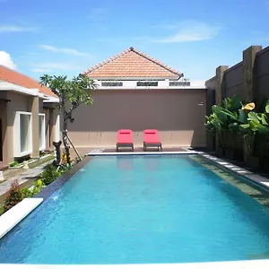 svarna-suite-seminyak-bali.ubudhotelsnow.com/